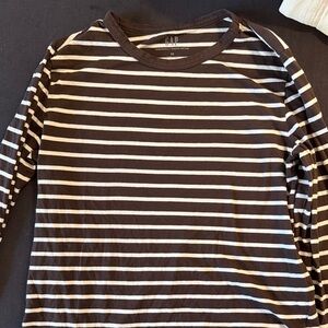 Gap brown long sleeve tee